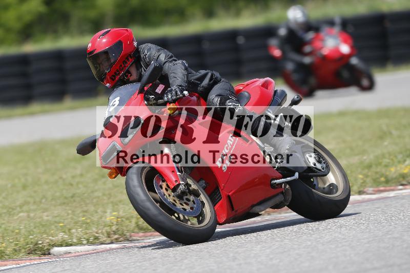 /27 12.06.2025 Ducati Schweiz Trackday Warmup  ADR/blau-bleu/33